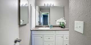 The Henley Apartment Homes Gallery 25