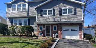 Stunning 4BR House in North Plainfield Gallery 1