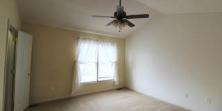 Liberty Square Townhome with Fenced Yard! Gallery 16