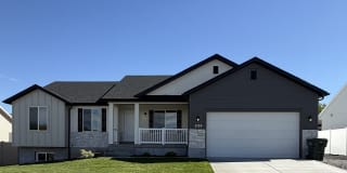 Brand-New 2026: 3BR/2BA with Vaulted Ceilings, Granite Countertops & Fully Fenced Yard! Gallery 1