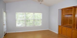 Rare 3 Bedroom Condo in Niceville! Gallery 9