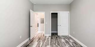 5170 Burlington Ave Gallery 19