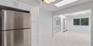 "Rare Single-Story Remodel: Modern 3BR End-Unit in University Park Gallery 14