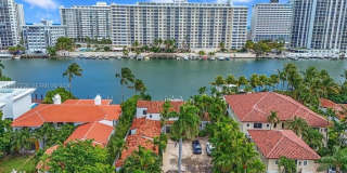 5661 Pine Tree Dr 5661 Pine Tree Dr Gallery 1