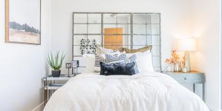 The Morris Gallery 11