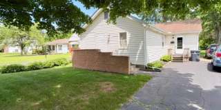 526 Collingwood Avenue Gallery 2