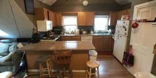 HUGE 4 bed apartment - Allston - 9/1/26 (0.13 miles to Green Line) Gallery 3