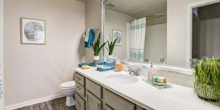 Ellery at Lake Sherwood Gallery 9