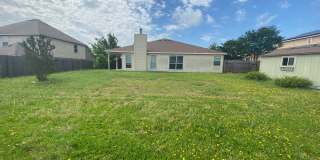 Beautiful 4 bed 2 bath home in White Rock subdivision. Gallery 24
