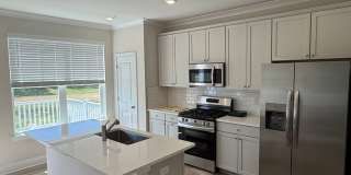 Luxury End‑Unit Townhome with Golf Course Views at Tides at River Marsh- 3D TOUR Gallery 5