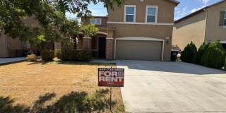 SE Two story home Rent Ready in Visalia! Gallery 1