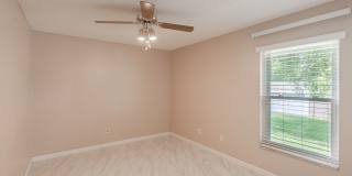 Spacious 4-Bedroom Home in Desirable Riverview Location with Excellent Schools Gallery 35