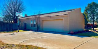 ** Spacious Retreat in Terra Estates II ** Gallery 26