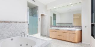 Sophisticated Urban Living in the Heart of San Diego’s Marina District Gallery 23