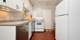 2 Bedroom, 1 Bath -  Colonial Town Gallery 14