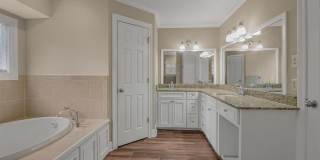 Charming 3 Bedroom 2 Bath House located in Central, La Gallery 10