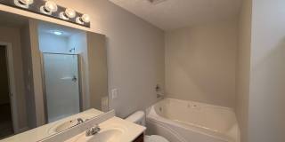 3 Bed 2.5 Bath Townhome in Brentwood Gallery 14