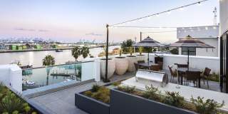 Vivo on Harbor Gallery 18