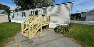 | 1 Greeley St, Oakland, ME 04963 | 1 BD | 1 BA | Gallery 1