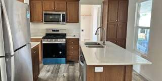 700 S Shafter Ave Gallery 1