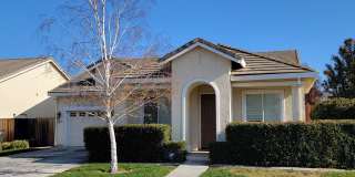 Beautiful 4 Bedroom 2 Bath Gallery 1