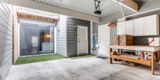 TERRELL HILLS TOWNHOUSE Gallery 16