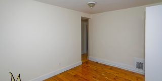 208-210 Fort Pleasant Ave Gallery 48