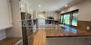 Beautifully Remodeled 4 Bed/2 Full Bath + 2 1/2 Bath Country Club Park Home Gallery 19