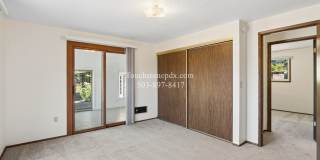 Gladstone 3BD/2BA Home with Large Yard, Shop, & 2 Car Garage Gallery 33