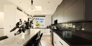 610 9th Street Gallery 7