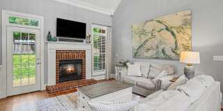 625 Palisades Court Gallery 5