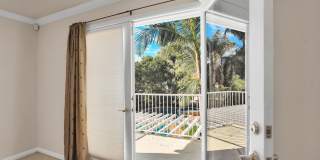 4539 Mammoth Avenue Gallery 23