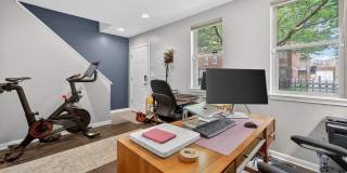 1409 N Burling Street Gallery 6