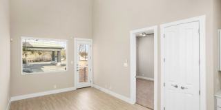 Luxury 3/2.5 Townhome Gallery 30
