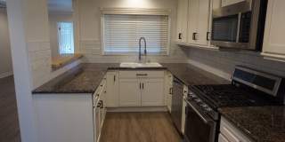2 Bedroom, 2 Bathroom Condo Gallery 1