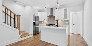 413 Lellyett Street Gallery 16