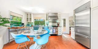 723 Arenas Gallery 15