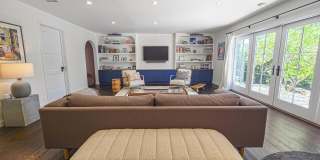 1616 Cerro Gordo St Gallery 35