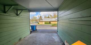 641 Park Street Gallery 12