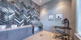 Mason Veranda Gallery 30