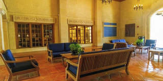 945 REGISTRY Boulevard Gallery 12