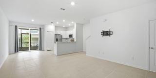 BRAND NEW TOWNHOME 3/2.5 Gallery 5