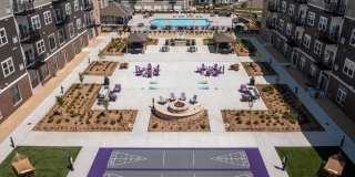 Edison at Woodbury Gallery 22