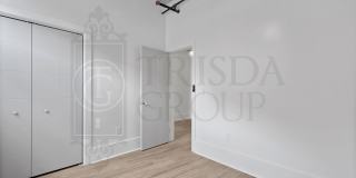 Apt 4 Avail July 18th!  Unique 2 BR, 2 BATH Apt in the HEART of Mt Washington!  3 Off Street Parking Spaces, AC, W/D, Pets OK! Gallery 26