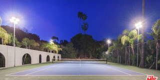 900 North Hillcrest Road Gallery 6