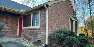 Renovated townhome in Great Alpharetta location Gallery 1