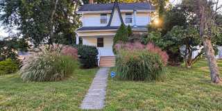 Welcome Home to Wyandot | 2 Bedrooms, Basement & Backyard Gallery 1
