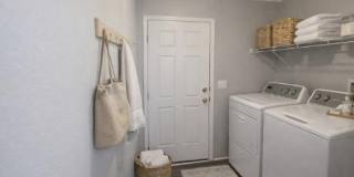 77 HOLLYWOOD DR Gallery 4