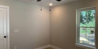 Fully Remodeled 2 Bed 1 Bath House Gallery 12