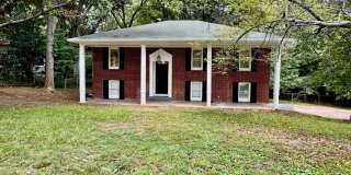 Corner Lot with Fenced in Yard! Gallery 1